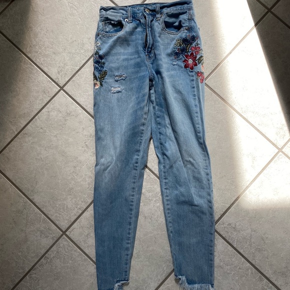 American Eagle Outfitters Denim - American Eagle Mom Jean